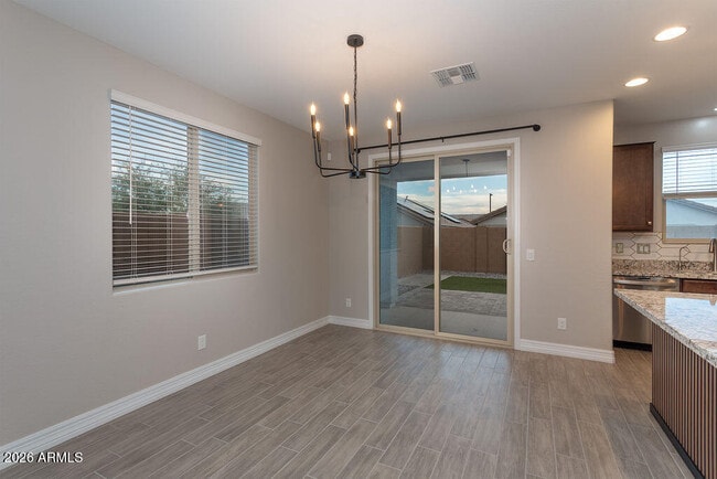 Building Photo - 14341 W Smoketree Dr