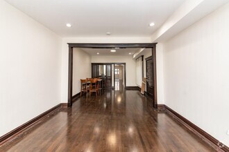 Building Photo - 2 bedroom in Chicago IL 60647