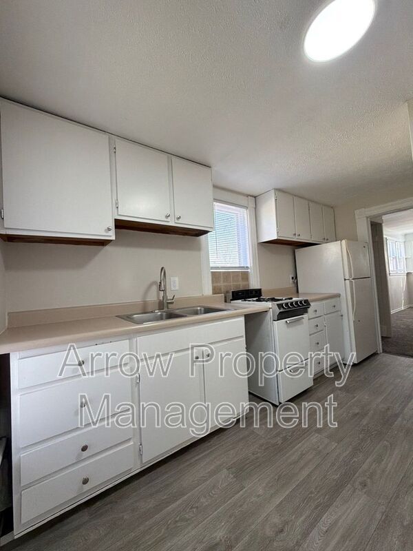 Building Photo - 3424 S St