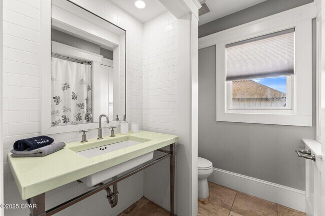 Building Photo - 3209 Swordfish Dr