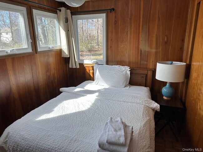 Building Photo - 9 Johnston Rd