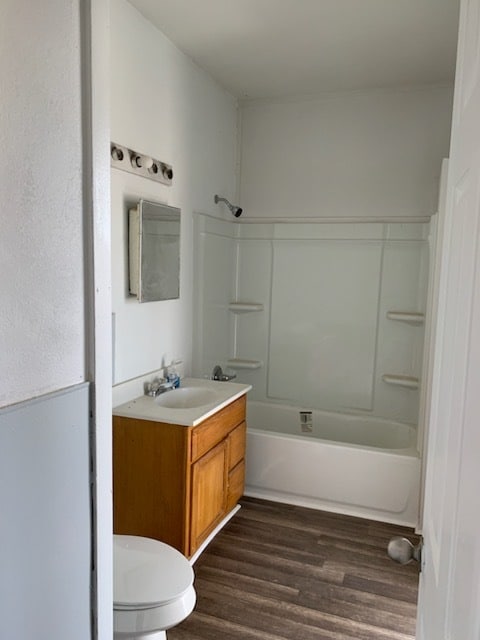 Building Photo - 1616 D St N