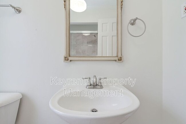 Building Photo - 612 NW 37th St