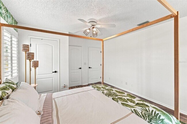 Building Photo - 4017 Triggerfish Dr