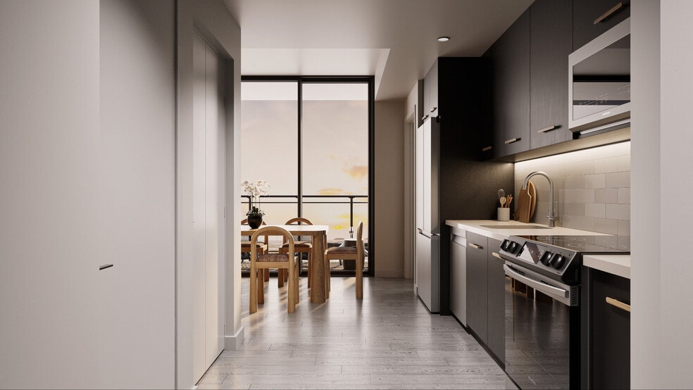 Building Photo - 221 SW 1st Ave