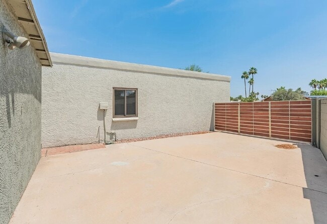 Building Photo - 15602 N 56th Pl