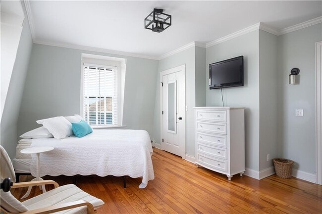 Building Photo - 29 Champlin St