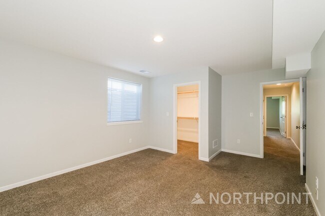 Building Photo - 4BR/3BA | Newly Renovated Single Family Home | 1-Car Covered Parking | In Bradley Crossing!