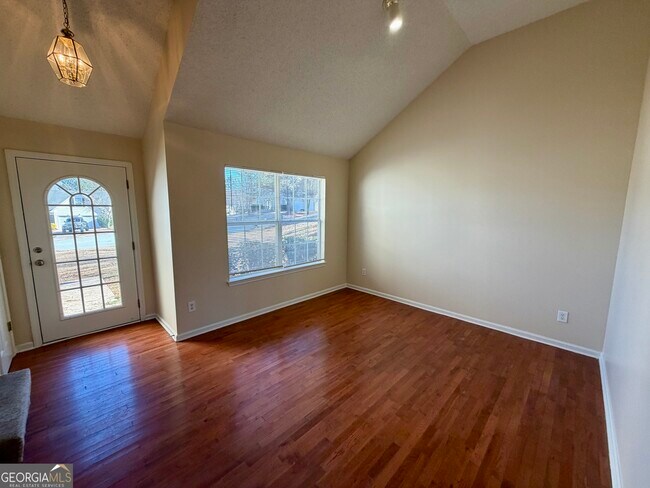 Building Photo - 260 Windscape Dr