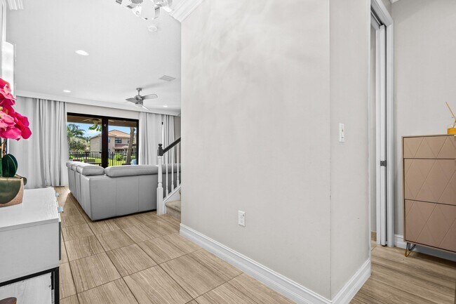 Building Photo - 14543 White Jade Terrace