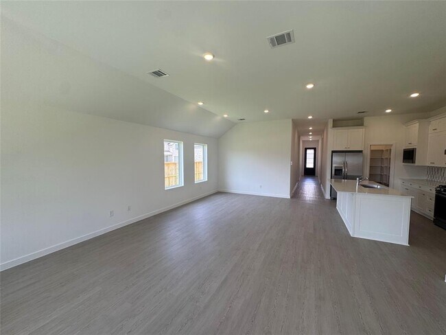 Building Photo - 6302 Symphony Wave Dr