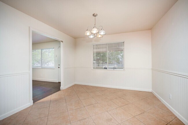 Building Photo - 1757 Wakefield Way