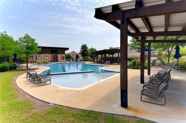 Building Photo - 1265 Summerbrooke Cir