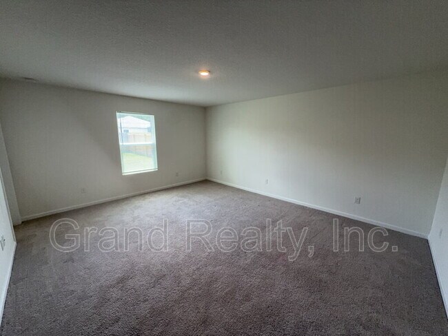 Building Photo - 4360 Jitterbug St