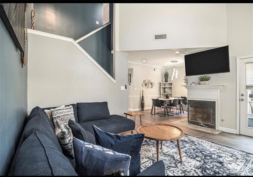 Building Photo - 58 Hammock Pl SE