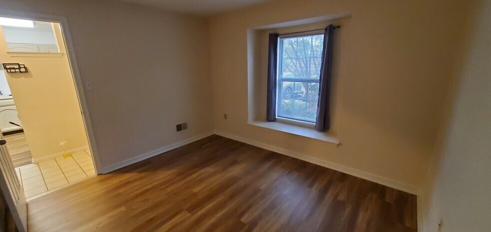 Building Photo - 432 Westridge Dr
