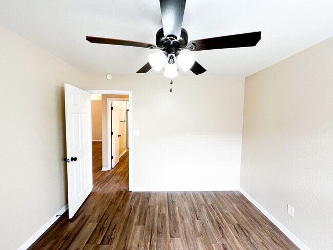 Building Photo - Available NOW!!!! You must see this is a Fabulous Home. 4 bedrooms, office, 2 bath, 2 car garage ...