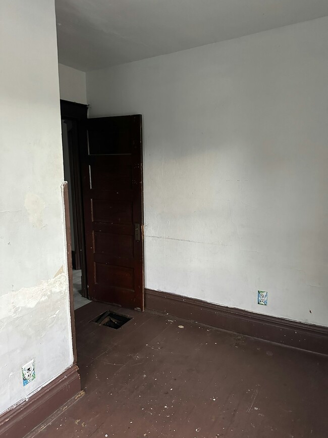 Building Photo - 1810 North North Street