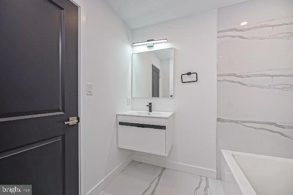 Building Photo - 1323 S 22nd St