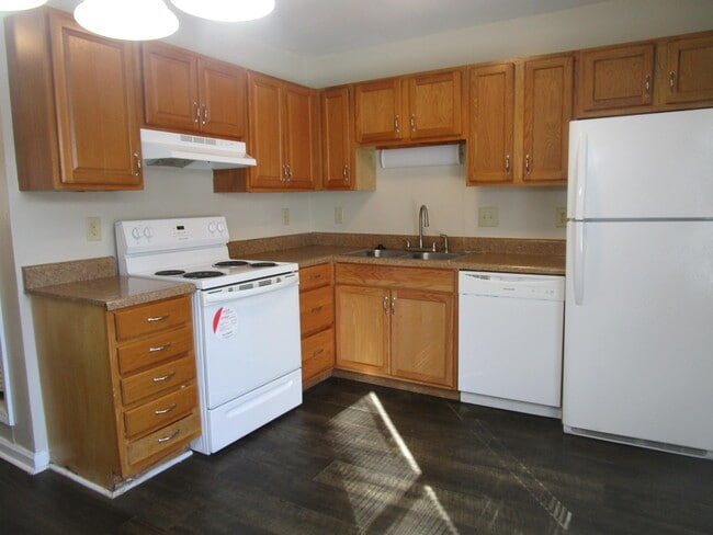 Building Photo - 1944 Gion St