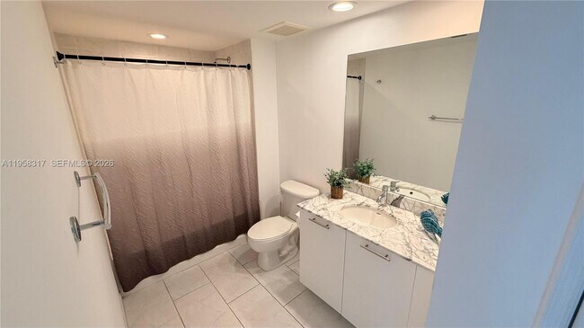 Building Photo - 951 Brickell Ave