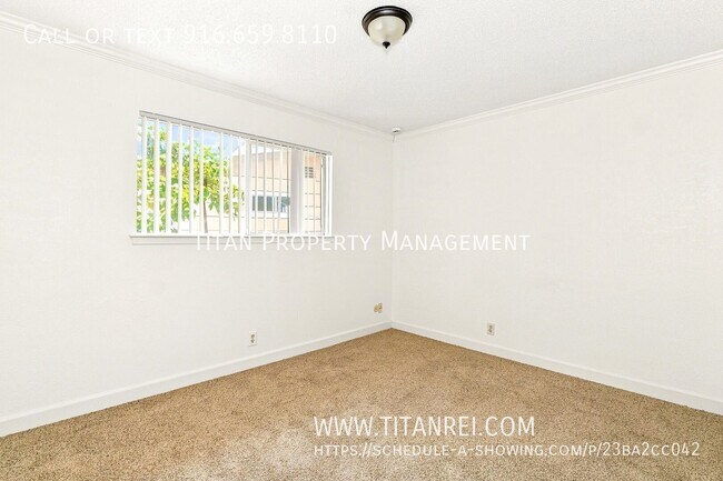Building Photo - 4400 Greenholme Dr