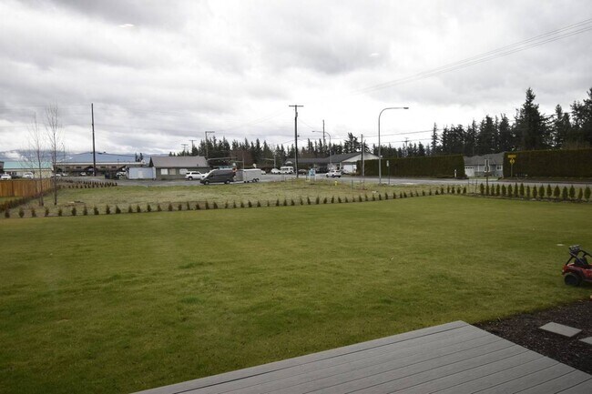 Building Photo - iscover this spacious 4-bedroom, 2.5-bath home in Lynden, WA