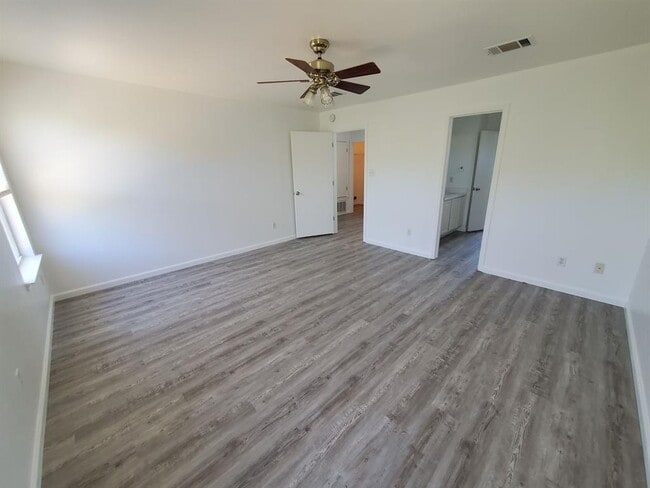 Building Photo - 1014 Glen Meadow Cove