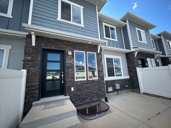 Primary Photo - Modern Townhome