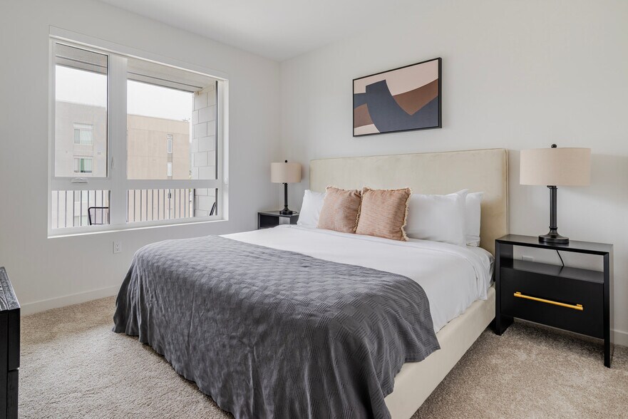 Building Photo - 3301 Innovation Wy