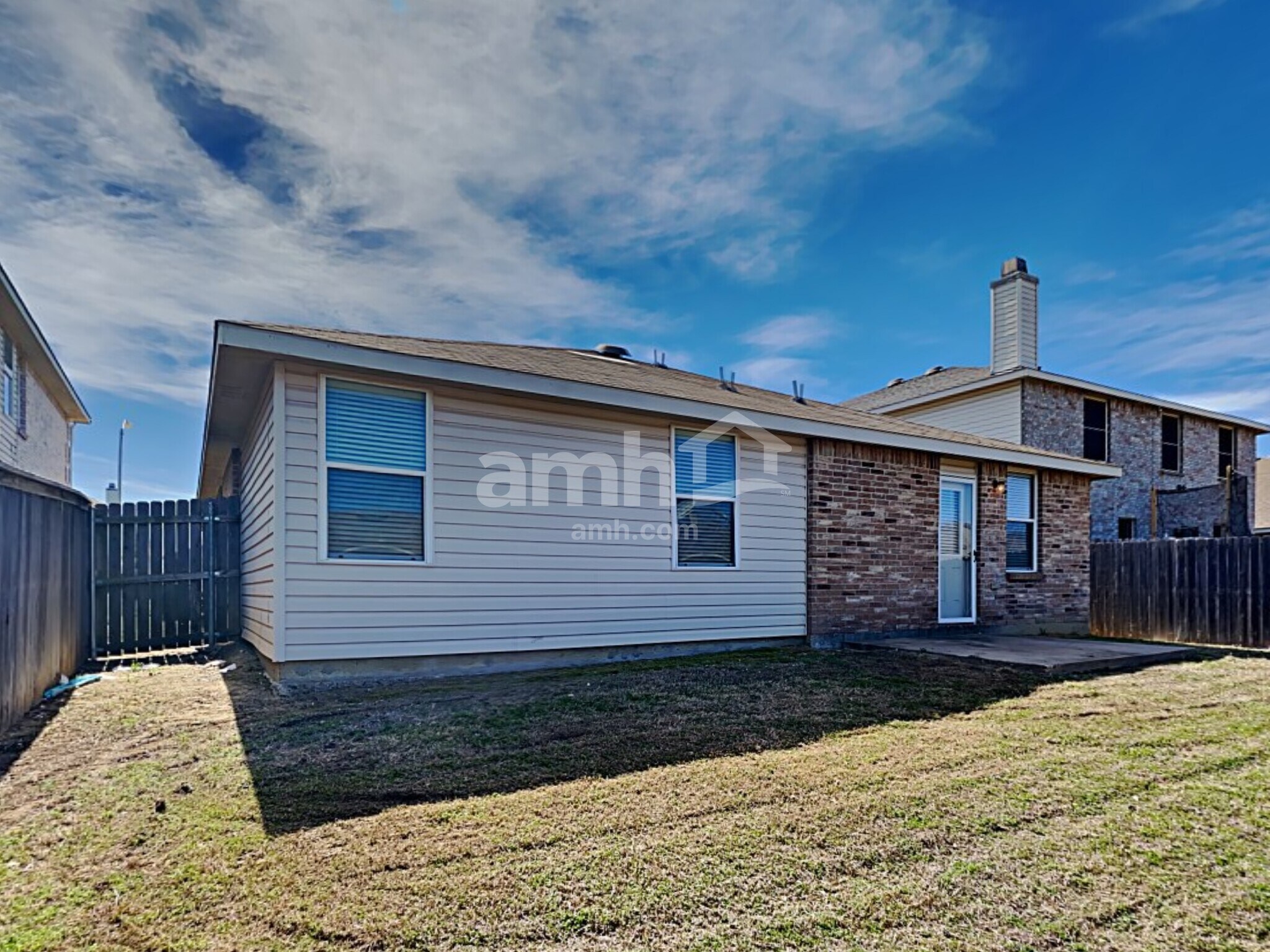 Building Photo - 3956 German Pointer Way
