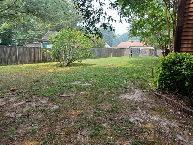 Building Photo - 569 Ayrshire Way