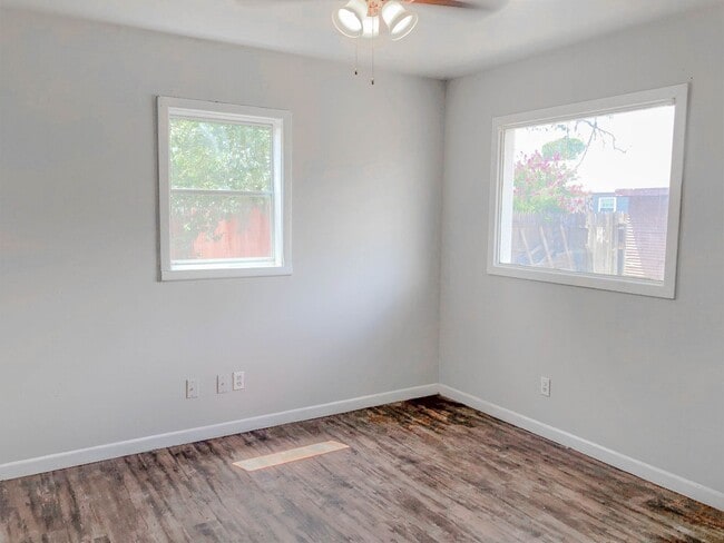 Building Photo - 1101 65th-RUBS -For Sale