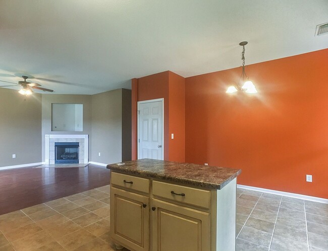 Building Photo - 12945 Garden Creek Ln