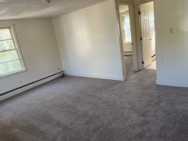 Building Photo - 127 &amp; 127 1/2 N Penn St