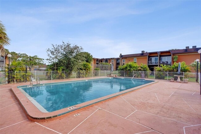 Building Photo - 9459 SW 76th St