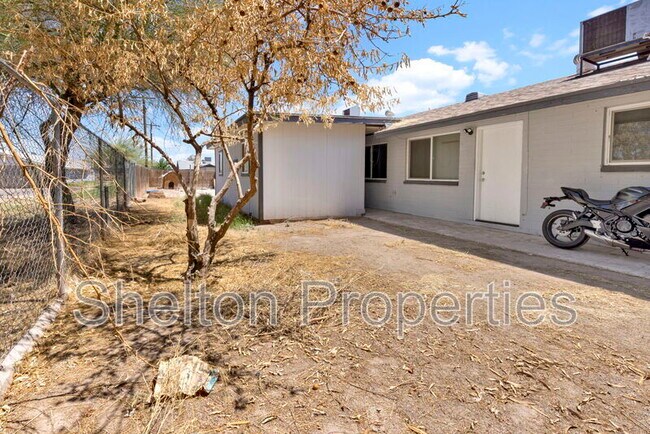 Building Photo - 6022 S 3rd St