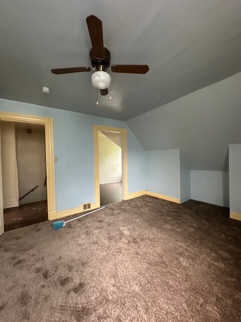 Building Photo - 618 Airbrake Ave