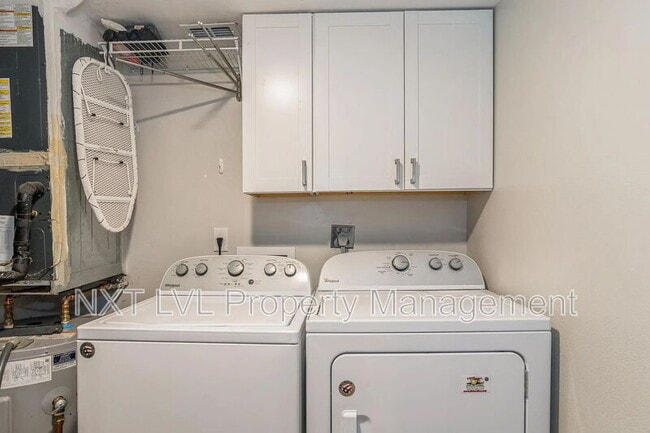 Building Photo - 250 Timber Lake Cir