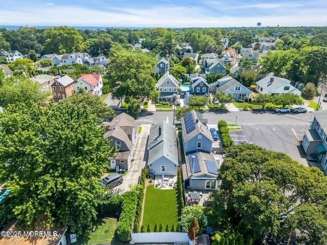 Building Photo - 520 Brighton Ave