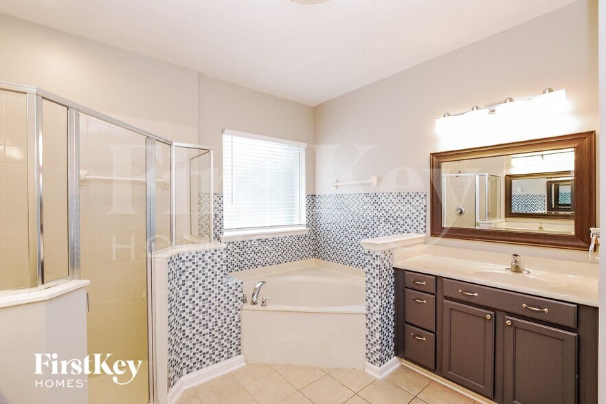 Building Photo - 1256 Stonehedge Trail Ln