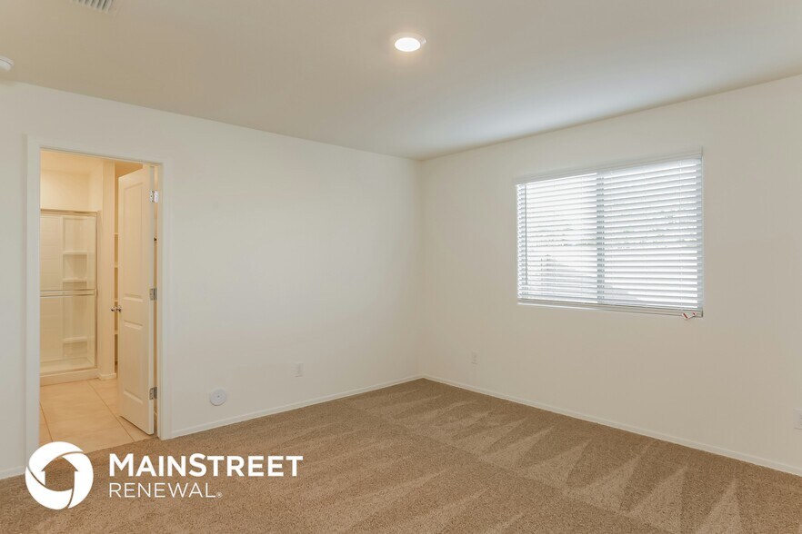 Building Photo - 9004 S 254th Dr