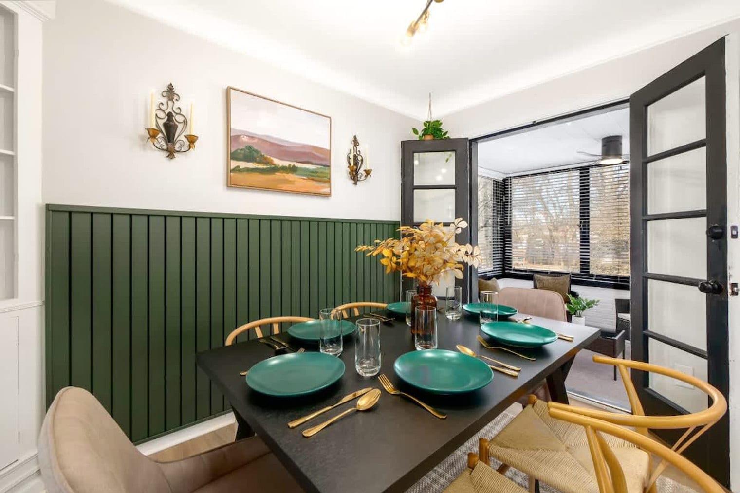 Building Photo - 6059 Maplecliff Dr