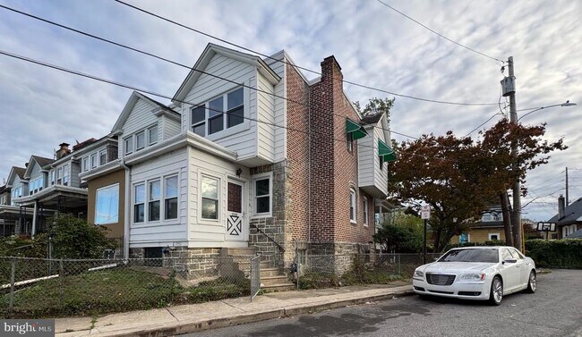 Primary Photo - 7250 Radbourne Rd