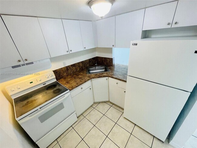 Primary Photo - 801 NW 47th Ave