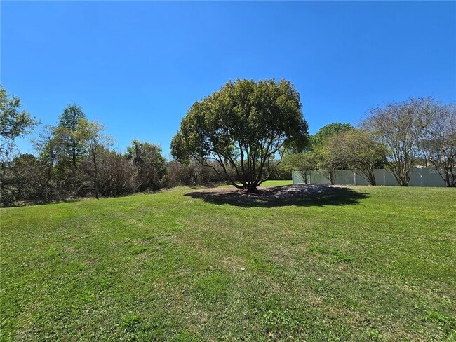 Building Photo - 2081 Farrington Dr