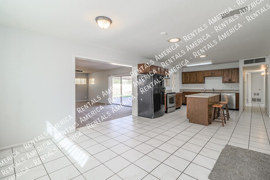 Building Photo - 1314 N 70th St