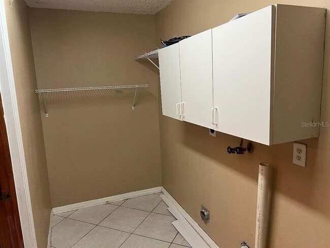 Building Photo - 200 Arbor Dr W