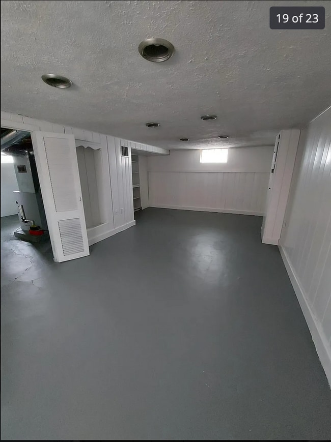 Building Photo - Newly Renovated Single Family Home in Exce...