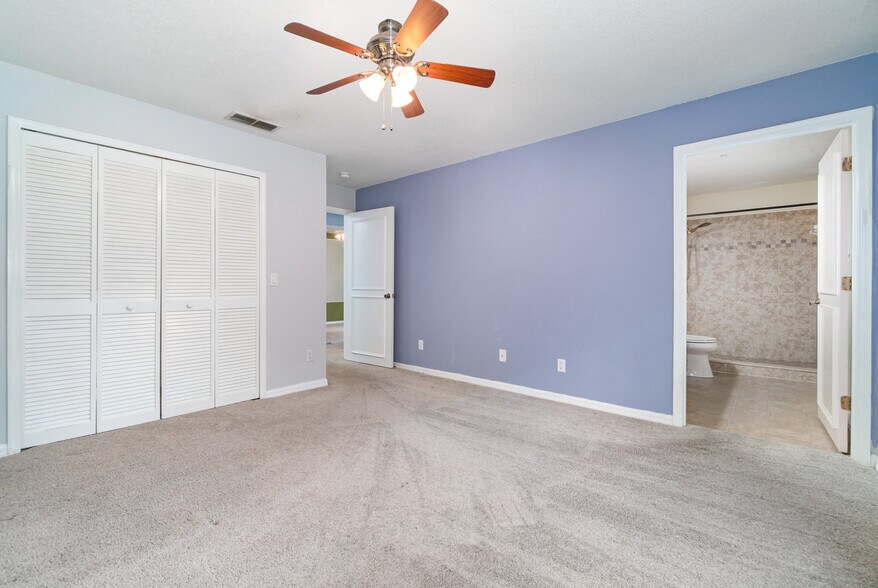 Building Photo - 1030 Loch Vail